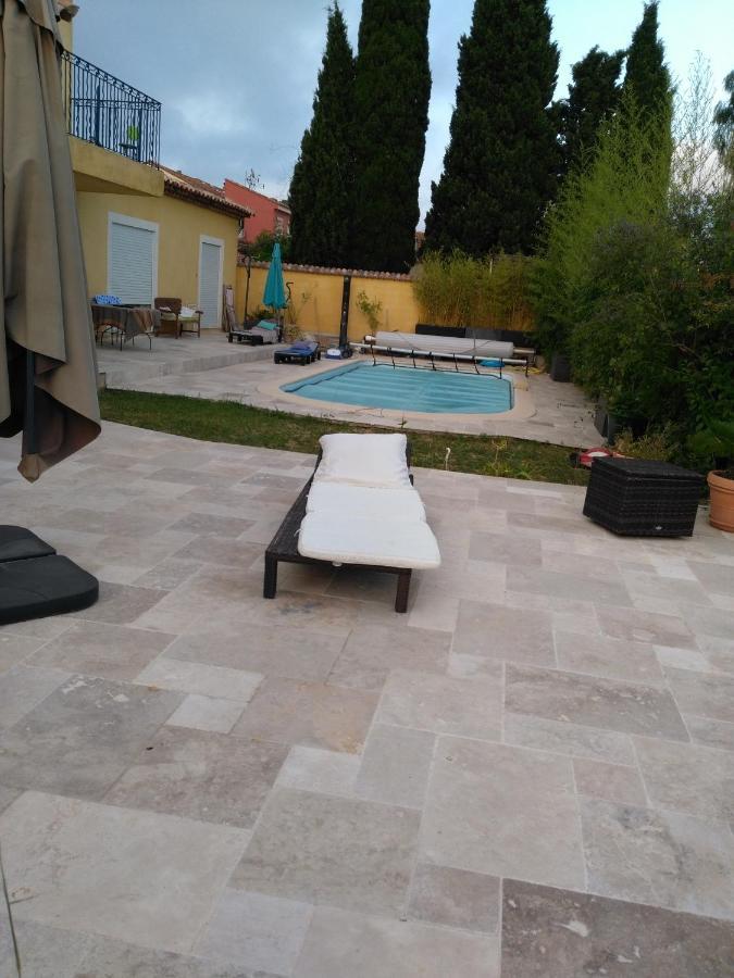 Chambres De La Terre Blanche Sanary-sur-Mer Exterior foto