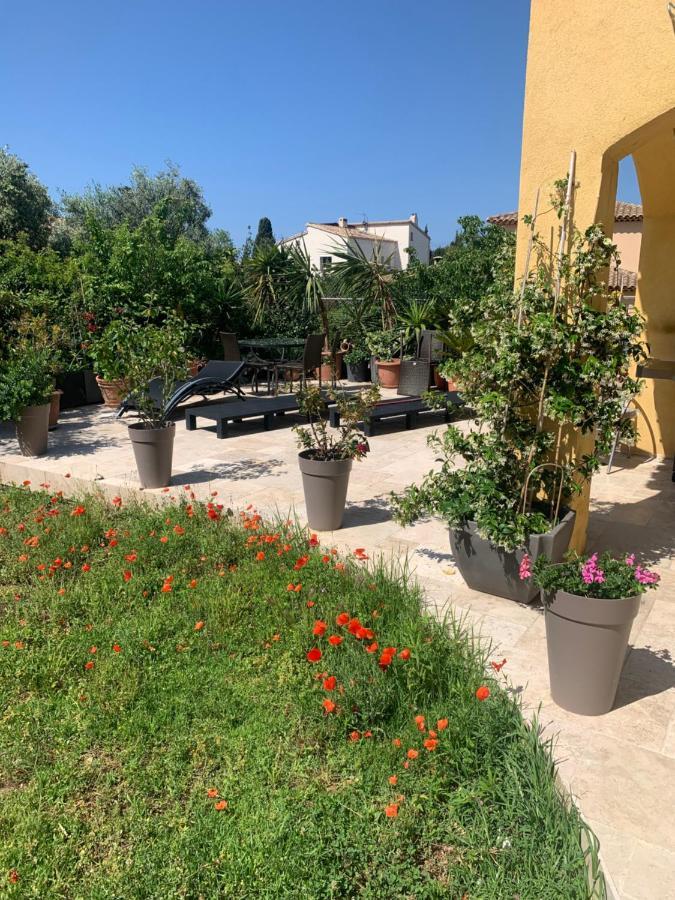 Chambres De La Terre Blanche Sanary-sur-Mer Exterior foto